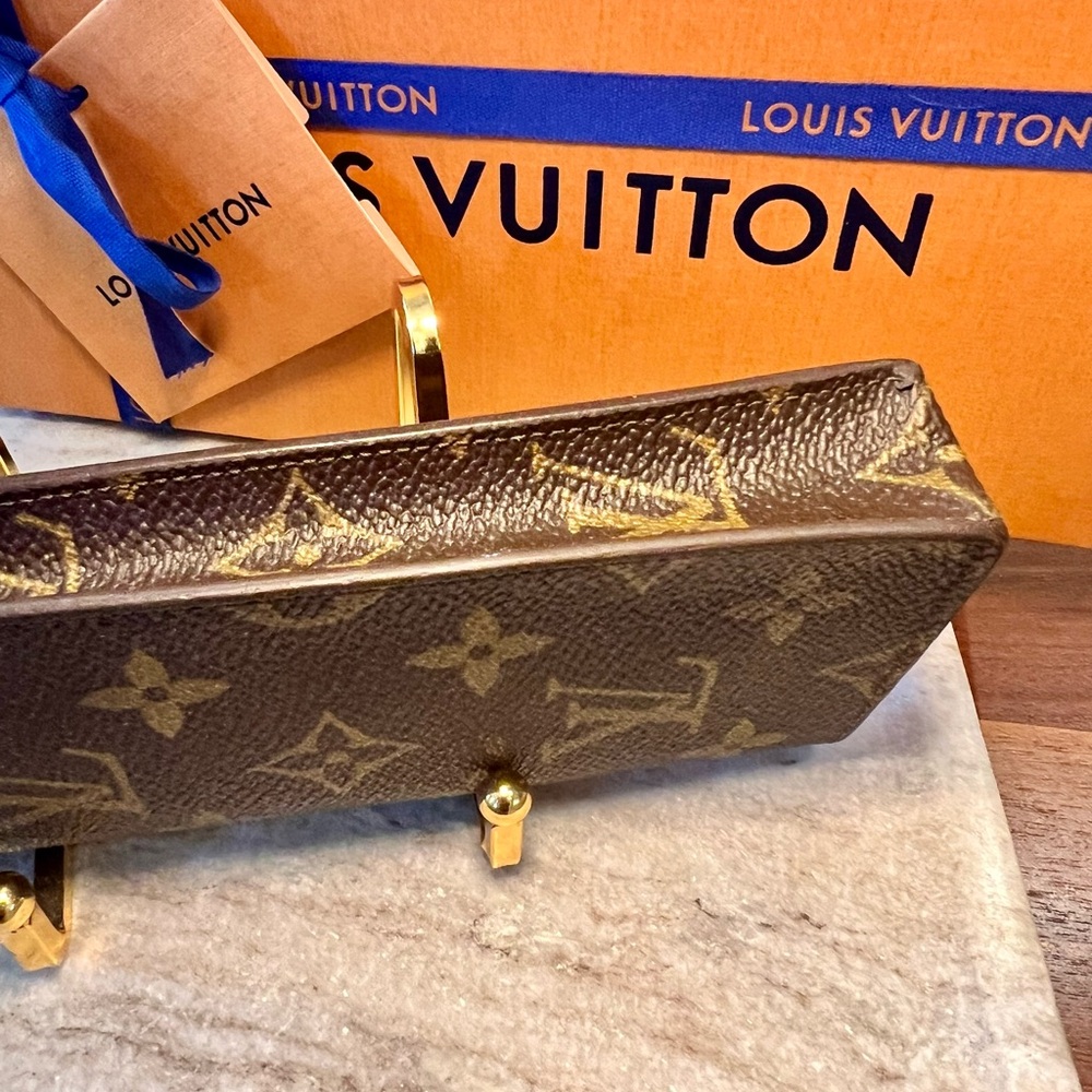 Louis Vuitton Eyeglasses Case - Picture 6 of 10